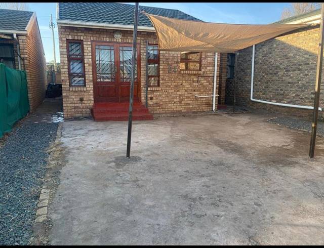 2 BEDROOM HOUSE FOR SALE IN WESTBOURNE